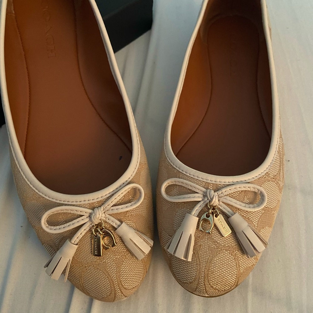 New in Box Leather Coach Flats